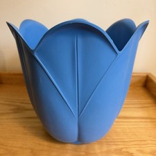 Vintage Fesco 5815 Tulip Wastebasket Blue Plastic 10