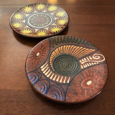 2 VINTAGE SIGNED SPANISH PUIGDEMONT TERRACOTTA ABSTRACT GEOMETRIC WALL PLAQUE  picture