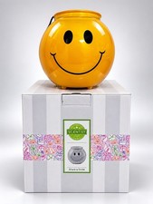 RETIRED Scentsy Share A Smile Wax Warmer New In Box RARE picture