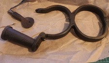 vintage Irish 8 handcuffs Gimmicked for magician/ Escape Artist Quick release picture