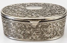 Vintage International Silver Plated Oval Jewelry Trinket Box Blue Velvet 4.5