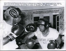 1962 Press Photo Floyd Patterson & Willy Jackson training for Sonny Liston picture