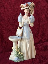 VTG. AVON 1998 Mrs. Albee Presidents Club Beautiful Porcelain Figurine NIB picture