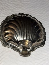 Older Used Baptismal Shell with Lid, Made in England (CU147) chalice picture