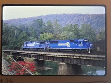 Lot Of 16 KODAK PREMIUM Vintage 35mm Color Slides Conrail Amtrak Misc (CR-59) picture