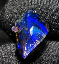 7 Carat Non Hydrophane Opal Rough, Specimen Opal Rough, For Making jewelry picture
