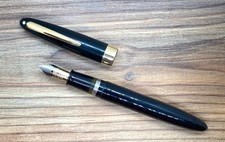 VINTAGE LATE- 1940s SHEAFFER SOVEREIGN FOUNTAIN PEN, RESTORED picture