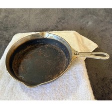Vintage Griswold Cast Iron Skillet 6 Large Block Logo Erie PA 699 J 9 Inch picture