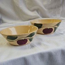 Vintage Pair Watt Oven Ware 3-Leaf Apple Bowls Moeller Produce Gladbrook Iowa picture