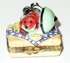 LIMOGES BOX ~ LOBSTER/SEAFOOD DINNER ~ NEW ENGLAND CLAM BAKE ~ PEINT MAIN picture