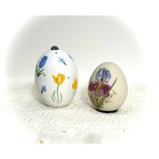 VTG Spring or Easter Decor Pair – Floral Ceramic Eggs, Cottage Garden Flowers picture