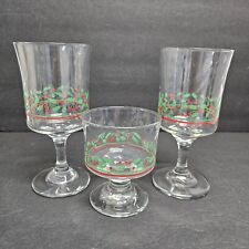 Arby’s Libbey Holly Berry Wine and Dessert Juice Christmas Glasses Vintage READ picture
