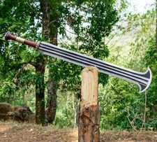 Handmade Konda Ikakalaka Sword – Functional & Sharpened | 5160 Carbon Steel Blad picture