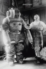 Odd Vintage Photo/Strange/1920's INVENTOR & DEEP DIVING SUIT/4x6 B&W Reprint. picture