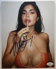 Kylie Jenner Signed 8x10 Authentic Photo - Autograph with Tamper Proof JSA picture