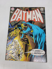 BATMAN #221  Bronze Age Neil Adams Cover  DC Comics 1970  DC Comics  8.0 picture