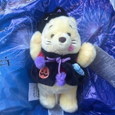 2026 shanghai Disney Winnie the Pooh Halloween Black Cat Plush Keychain charm picture