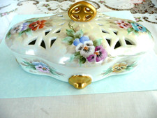 ANTIQUE VICTORIAN  GLOSSY FLOWERS CERAMIC JEWELRY / CANDY  BOX  * 24K  GOLD   8