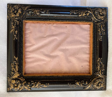 Antique Victrorian Mid 19th C Gutta Percha Black & Gold Picture Frame 8