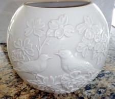 Lenox Four Seasons Vase Collection Gold Trim Dove & Dogwood Tree Spring picture