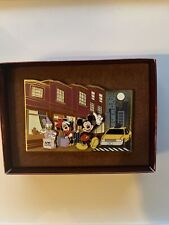 2007 World of Disney NYC Pin - Hailing Cab - Mickey Minnie Goofy Donald Pluto picture