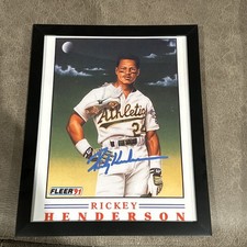 Rickey Henderson Signed Autographed Photo Authentic 8X10 COA picture