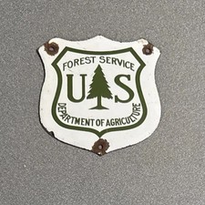 VINTAGE US FOREST SMOKEY BEAR BADGE PORCELAIN SIGN CAR GAS MOTORCYCLE OIL TRUCK picture