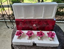 4 Vintage NIB Royal Albert Old Country Roses MCM Sculpted Napkin Rings 1962 picture