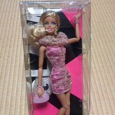 Barbie Fashionista movable joints doll picture