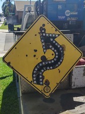 1950’s California porcelain Sign Curve Ahead Arrow Plastic Cat Eye Reflectors ￼ picture