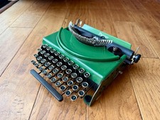 1930s Remington Pioneer Portable Typewriter Green Gothic All Caps Font Serviced picture
