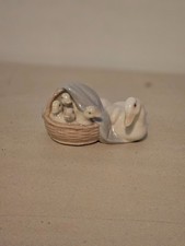 Vintage Lladro Ducklings with Mother Duck Porcelain Figurine 4895 Retired Small picture