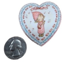 Vgt 1973 Hallmark Betsey Clark Heart Button Pin Valentine's Day Plastic Button picture