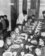 1941 Evacuated Children from London's East End WWII 8x10 Glossy Print HT4136400 picture