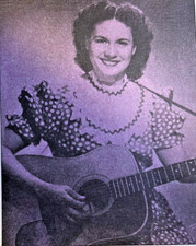 1985 Country Singer Kitty Wells picture