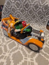 M&M’s Halloween Hot Rod Candy Gift Car – Red & Green Characters – Ceramic with O picture
