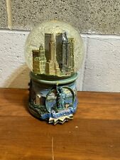 Snow Globe: New York With Twin Towers Like One In The Show “Sex In The City” picture