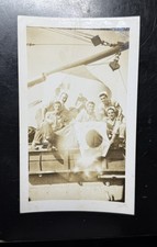 Original WW2 photo US navy Soldier posing w/ Captured Japanese Flag pacific WWII picture