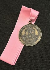 NICE Alpha Kappa Alpha sorority ribbon necklace w/ large crest medallion AKA picture