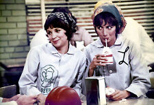 Laverne and Shirley Penny Marshall Cindy Williams 1970's 8x10 Glossy Photo picture