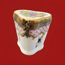 *VINTAGE* Limoges France, “La Vie En Rose” Rehausse Main Heart Trinket Box Fruit picture