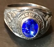Vintage 1980’s Gold Lance Trillium Ladies Class Ring Montgomery County, KY High picture