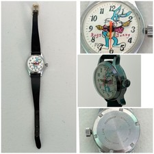 Vintage Bugs Bunny Character Watch Manual-Wind Bugs Bunny Pointing Watch Working picture