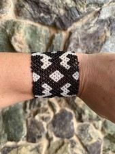 Shipibo Beaded Bracelet Black Pearly White Inspired Bracelet 7 3/4