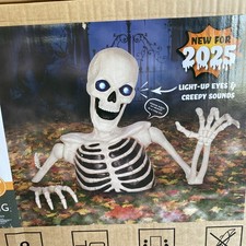 NEW Giant 7’5” Ground Breaking Skeleton with LED Eyes and Sound picture