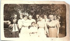 Vintage RPPC 1918 Large Family Portrait Outdoor Gathering Real Photo Postcard picture