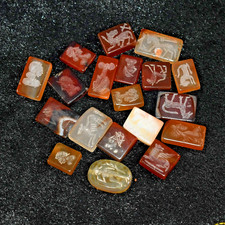 20 Antique Near Eastern Carnelian Intaglio Seal Lot in good Condition picture