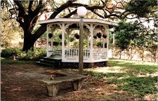 Gazebo Street Lights Bricks Courtyard Bradenton Florida FL Postcard VTG UNP picture
