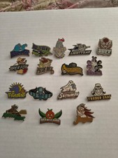 2018 Disney DLR Fantasyland and Mascots Mystery Series 16 Pin Lot picture