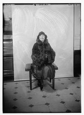 Photo:Amelita Galli-Curci 1920s Fur Coat Portrait Opera Singer picture